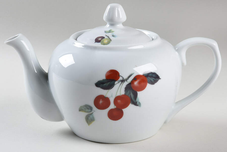 Catherine Teapot & Lid by BIA Cordon Bleu-1