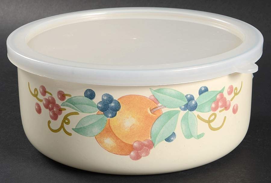 Abundance (Corelle) 7" Metal Bowl & Plastic Lid by Corning Corelle-1