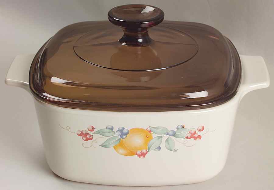 Abundance (Corelle) 1.5 Quart Square Casserole with Lid by Corning Corelle-1
