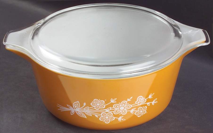 Butterfly Gold (Corelle) 2.5 Qt Round Covered Casserole by Corning Corelle-1
