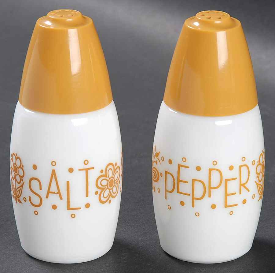 Butterfly Gold (Corelle) Salt & Papper Set with Plastic Lids by Corning Corelle-1