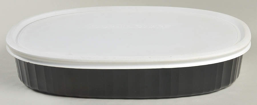 Classic Black 1.5 Quart Oval Covered Casserole by Corning Corelle-1
