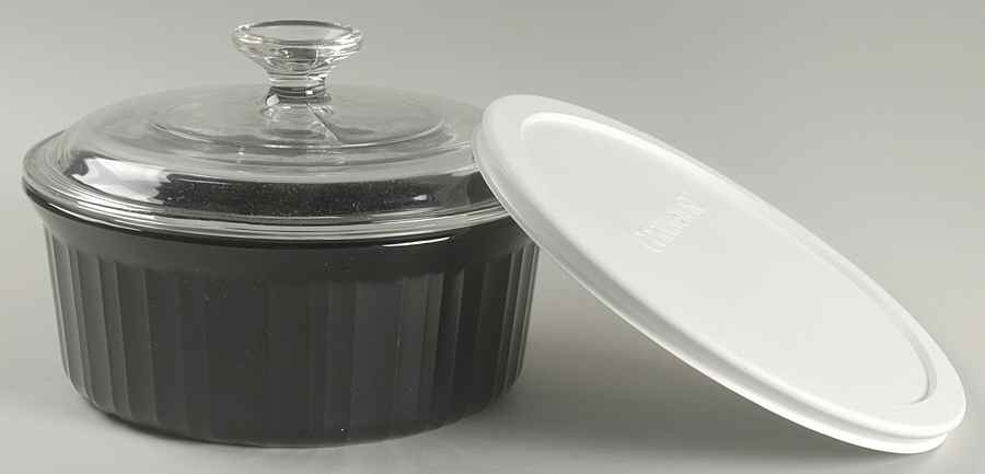 Classic Black 1.50 Qt Rd Covered Casserole w/Glass & Plastic Lid by Corning Corelle-1