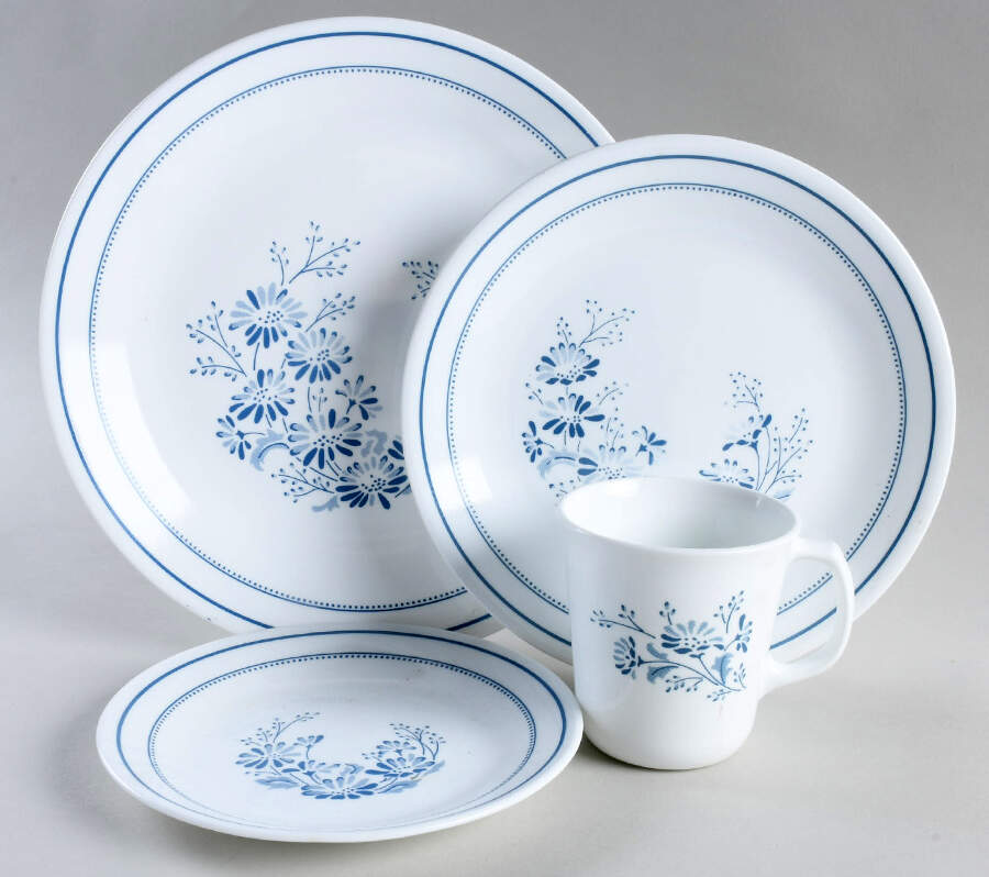 Colonial Mist 4 Piece Place Setting by Corning Corelle-1