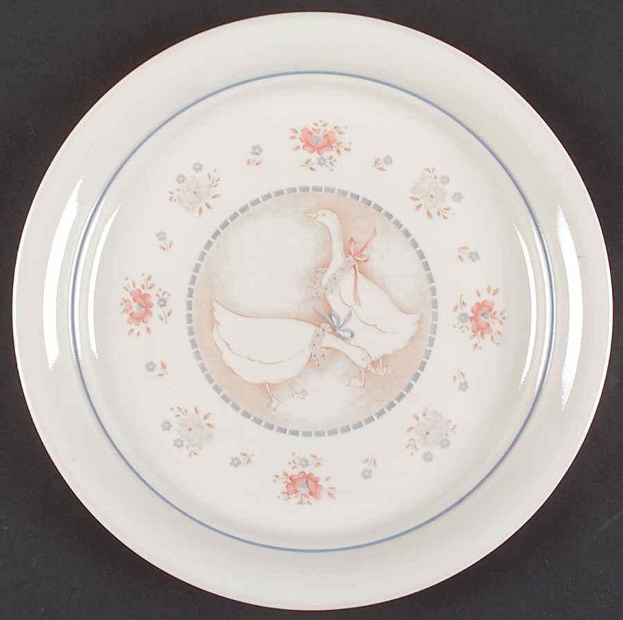 Country Promenade (Corelle) Luncheon Plate by Corning Corelle-1