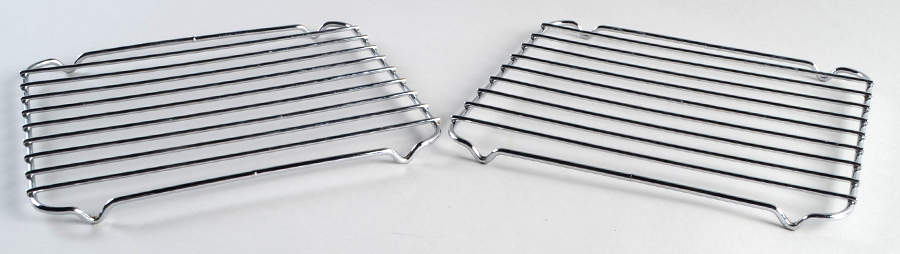 Corning & Pyrex Lids & Accessories 2 Pc Metal Racks for 17" Rectangular Roaster by Corning Corelle-1