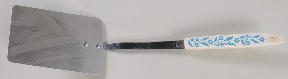 Cornflower Blue Large Metal Spatula by Corning Corelle-1