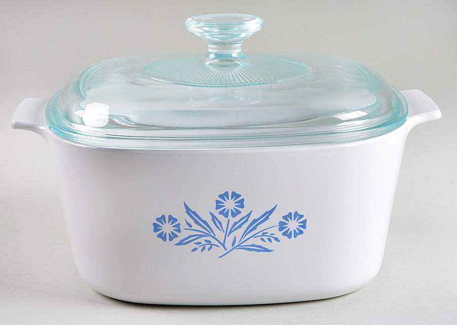 Cornflower Blue 3 Quart Square Casserole with Lid by Corning Corelle-1