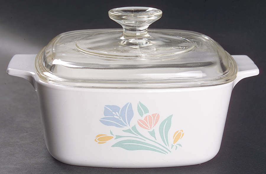 Friendship (Corelle) 1.5 Quart Square Casserole with Lid by Corning Corelle-1
