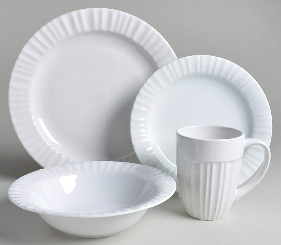 French White 4 Piece Place Setting by Corning Corelle-1