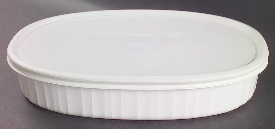 French White 1.5 Quart Oval Covered Casserole by Corning Corelle-1