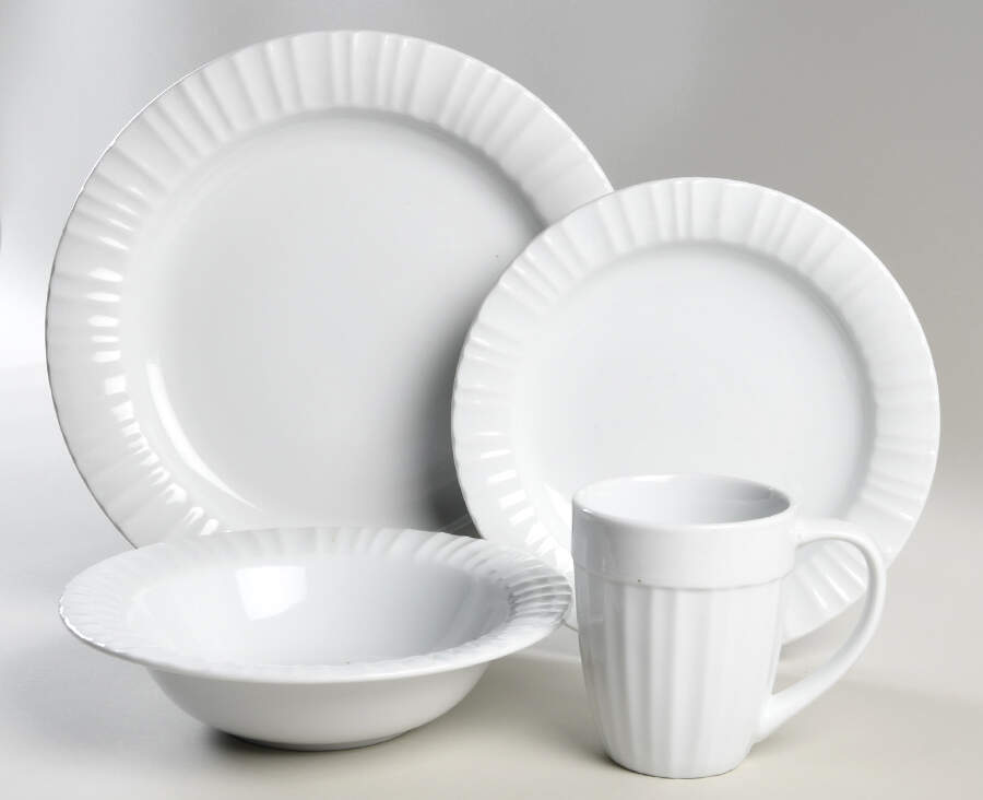 French White 32  Piece Estate Set by Corning Corelle-1