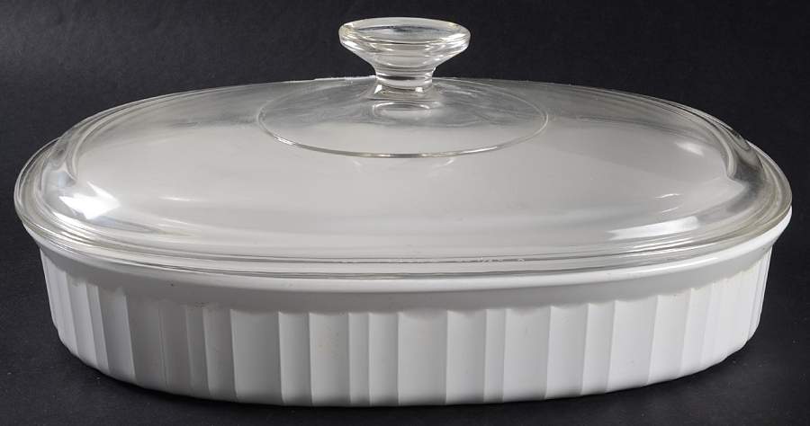 French White 1.5 Qt Oval Covered Divided Casserole by Corning Corelle-1