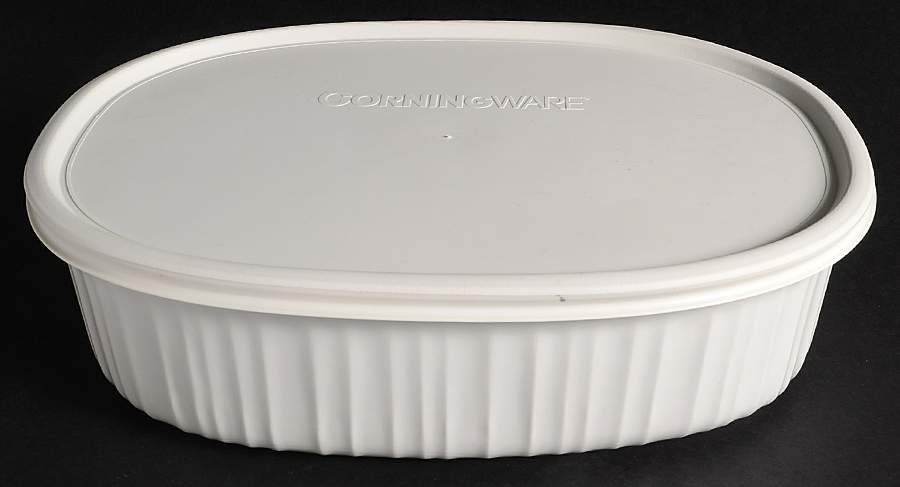 French White 2.5 Qt Oval Covered Casserole by Corning Corelle-1
