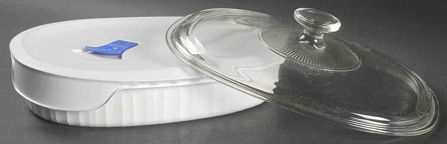 French White 1.5qt Oval Divided Casserole w/Glass & Plastic Lid by Corning Corelle-1