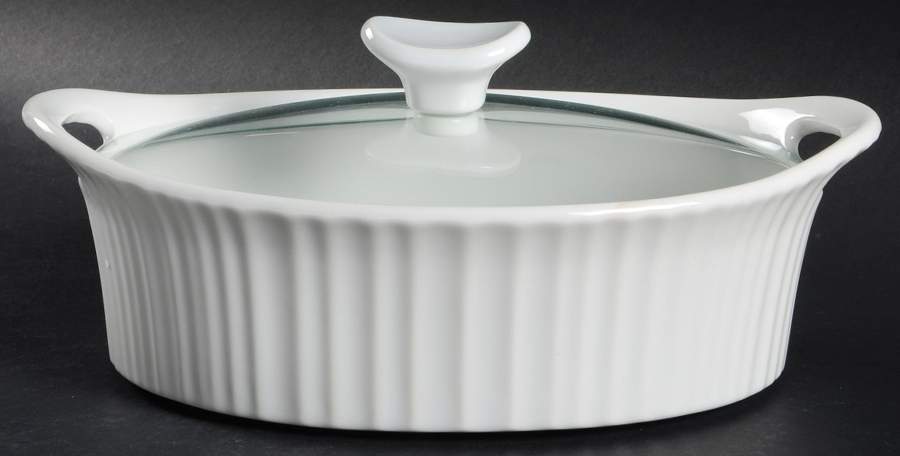 French White 1.5 Quart Oval Covered Casserole by Corning Corelle-1