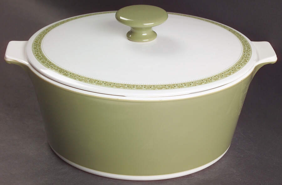 Lynwood Green 2.5 Quart Saucepan with Lid by Corning Corelle-1