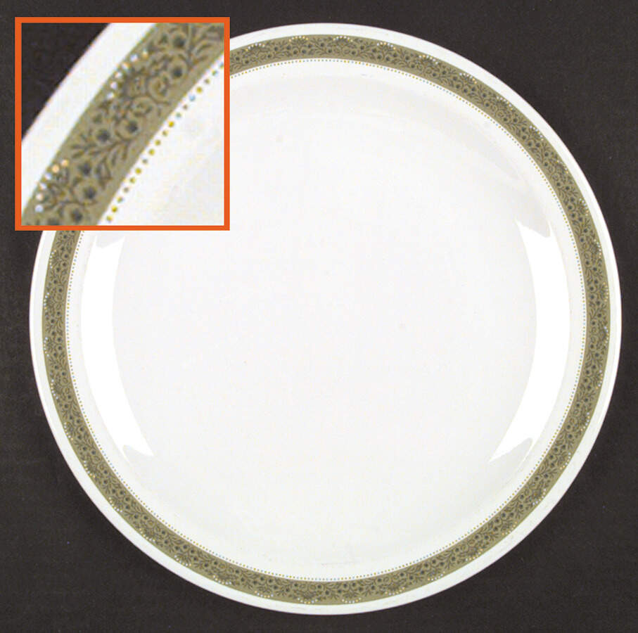 Lynwood Green Dinner Plate by Corning Corelle-1