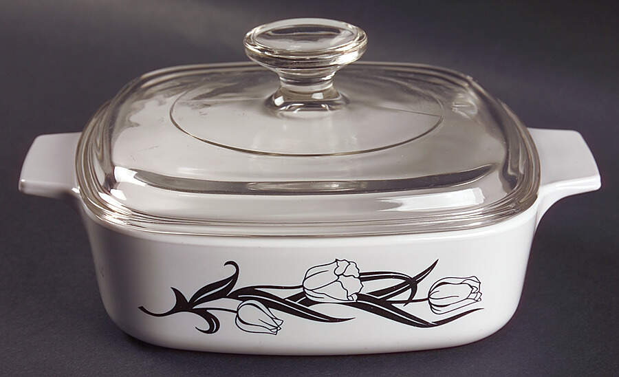Lyrics Black 1 Qt Square Casserole w/Glass or Plastic Lid by Corning Corelle-1
