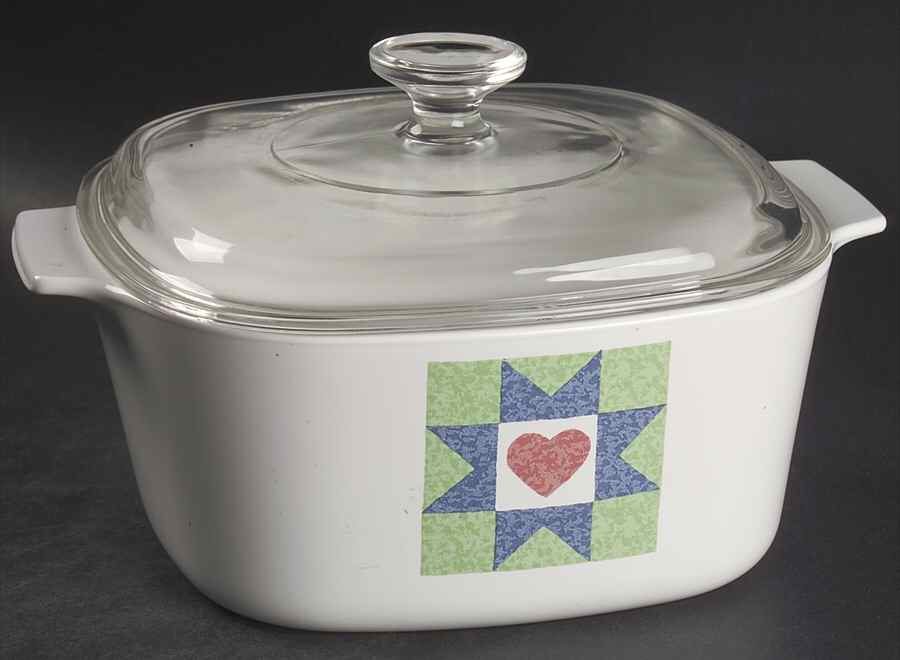 Quilt (Corelle) 3 Quart Square Casserole with Lid by Corning Corelle-1