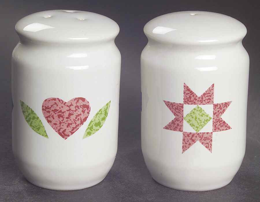 Quilt (Corelle) Salt & Pepper Set by Corning Corelle-1
