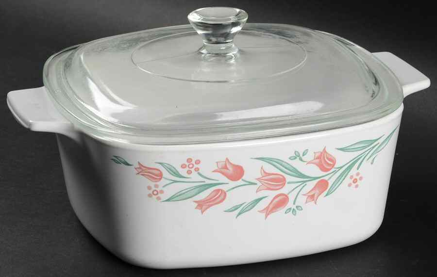 Rosemarie (Corelle) 1.5 Quart Square Casserole with Lid by Corning Corelle-1