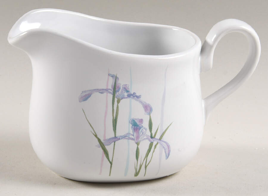 Shadow Iris (Corelle) Gravy Boat by Corning Corelle-1