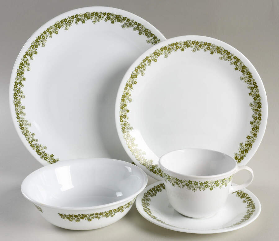 Spring Blossom (Large Flowers) 40  Piece Estate Set by Corning Corelle-1