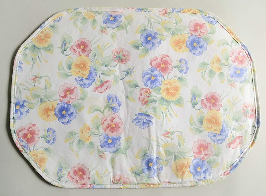 Summer Blush (Corelle) Cloth Placemat by Corning Corelle-1