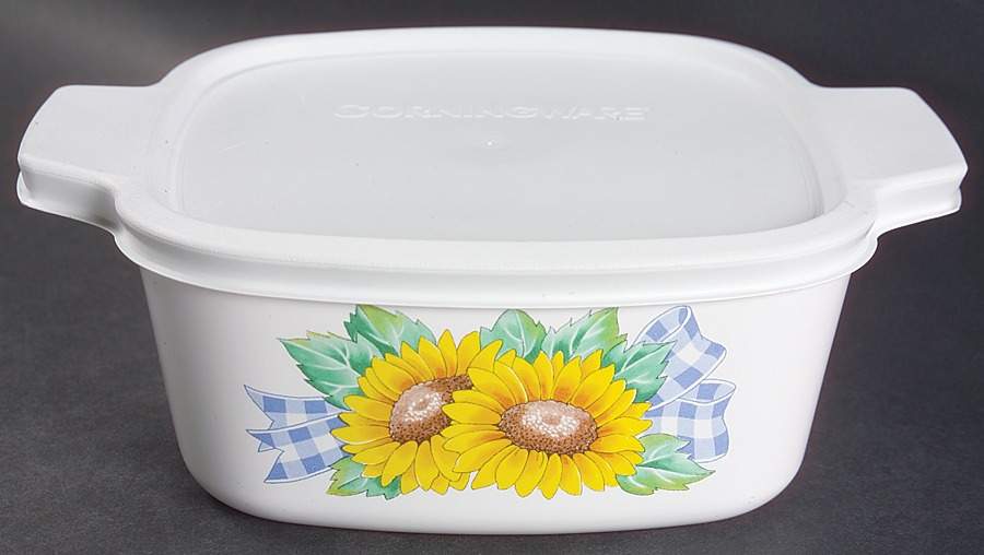 Sunsations (Corelle) 1.5 Quart Square Casserole with Lid by Corning Corelle-1