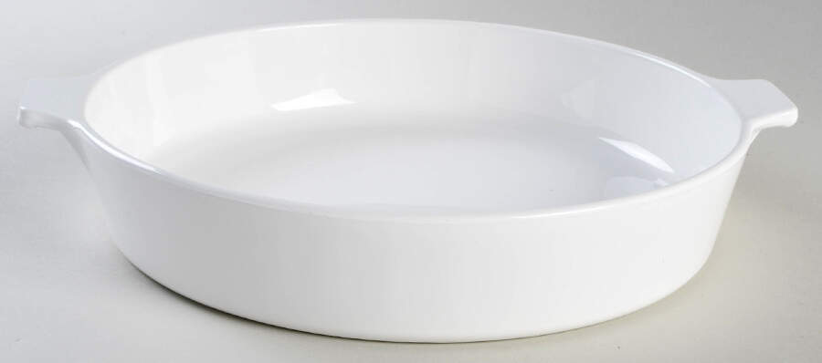 White Coupe Server-Buffet 2.5qt-Nolid by Corning Corelle-1