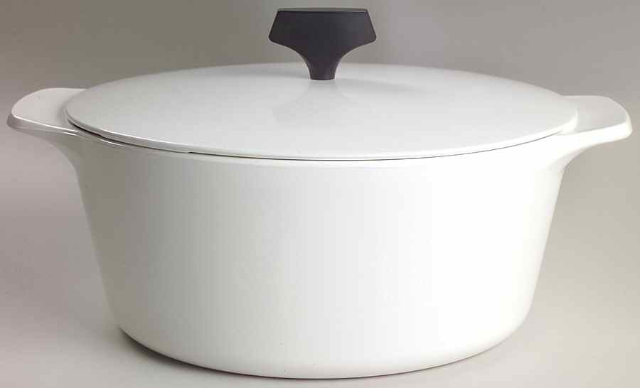White Coupe 4 Quart Buffet Server & Lid by Corning Corelle-1