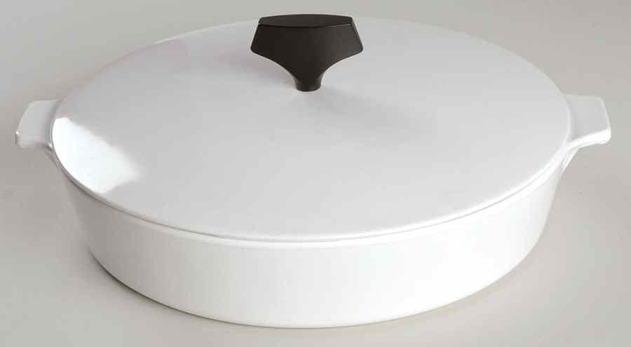 White Coupe Server-Buffet/With Lid-2.5 Qt. by Corning Corelle-1