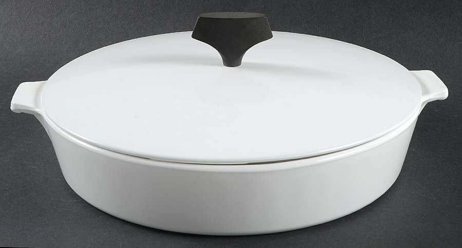 White Narrow Rim (Centura Line) 10" Skillet & Lid by Corning Corelle-1