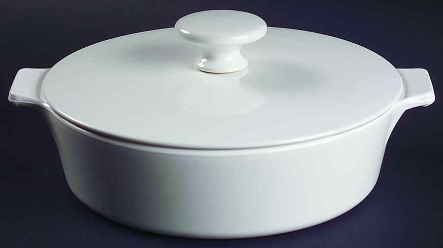 White Narrow Rim (Centura Line) 1 Quart Saucepan & Lid by Corning Corelle-1