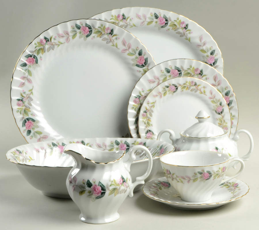 Regency Rose 45 Piece Starter Set by Creative-1