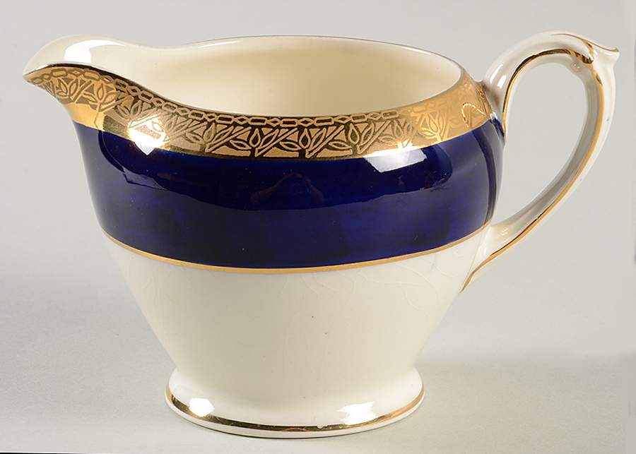 4934 Creamer by Crown Ducal-1