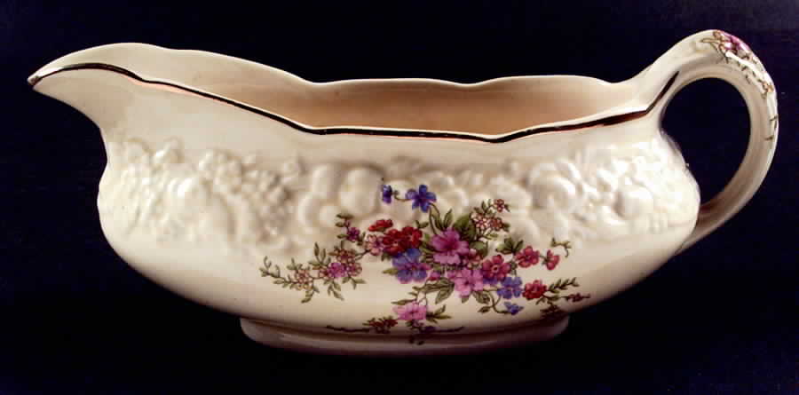 CRD16 Creamer by Crown Ducal-1