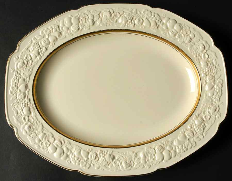 2057 14" Oval Serving Platter by Crown Ducal-1