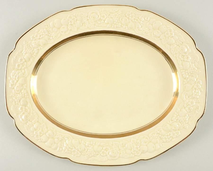 2057 12" Oval Serving Platter by Crown Ducal-1