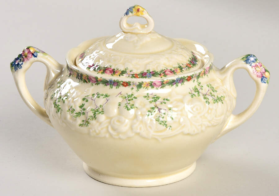 Ferncroft Sugar Bowl & Lid by Crown Ducal-1