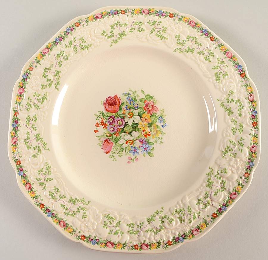Ferncroft Dinner Plate by Crown Ducal-1