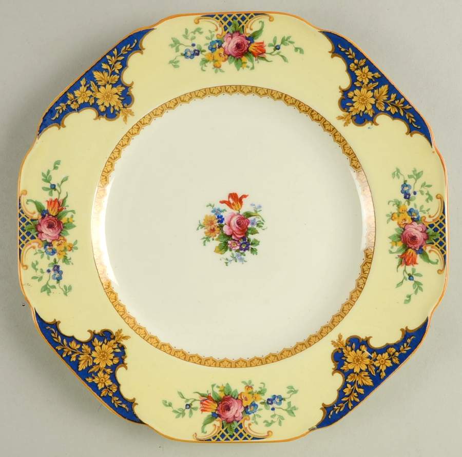 Westminster (Round, Scalloped) Dinner Plate by Crown Ducal-1