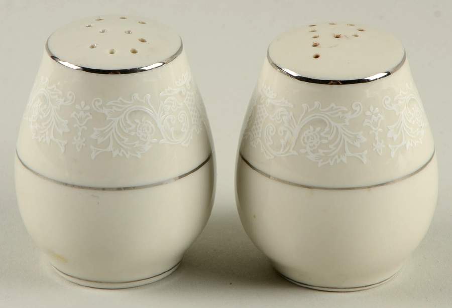 Princess Salt & Pepper Set by Crest Wood-1