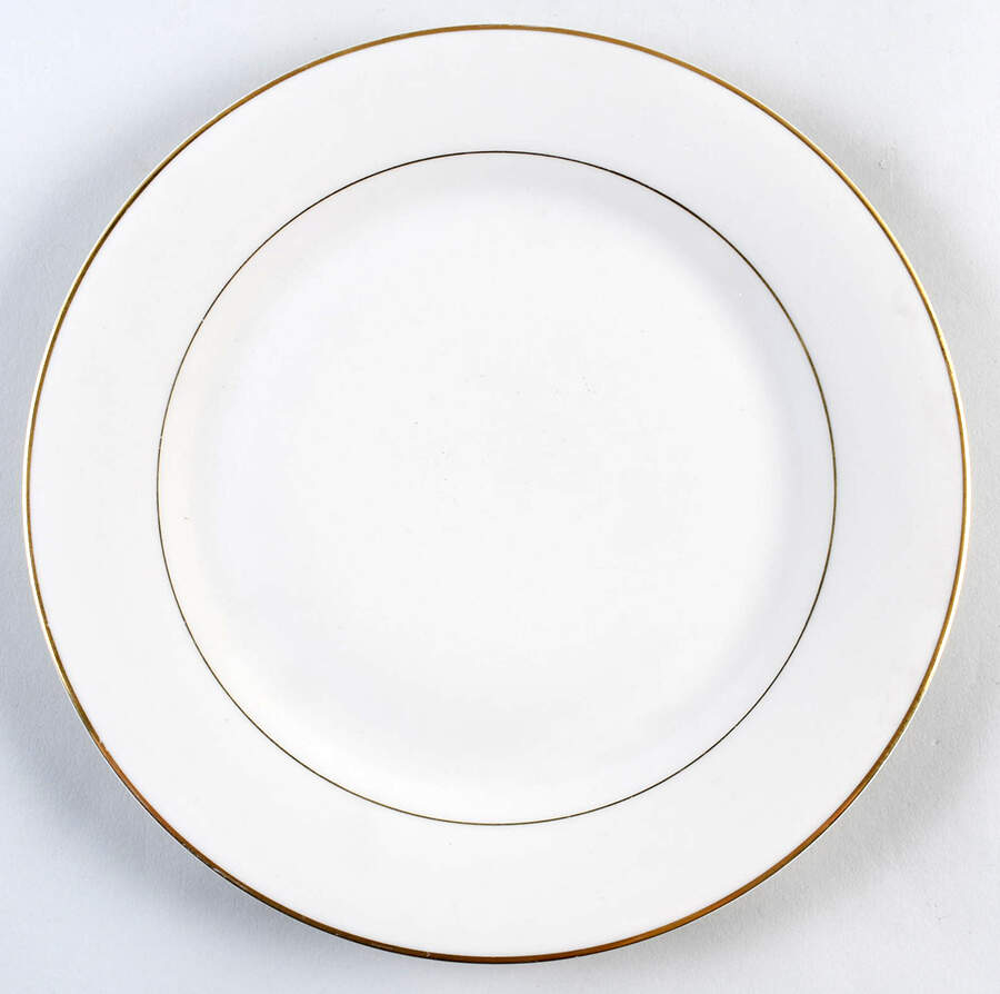 Royal Gold Dinner Plate by Crest Wood-1