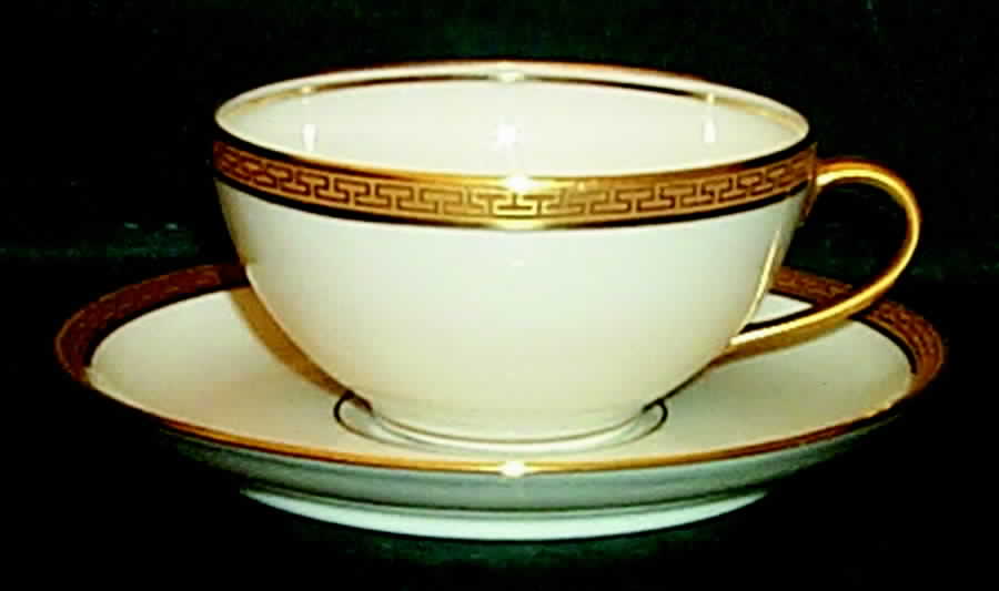 CRG3 Flat Cup & Saucer Set by Henri Creanges-1