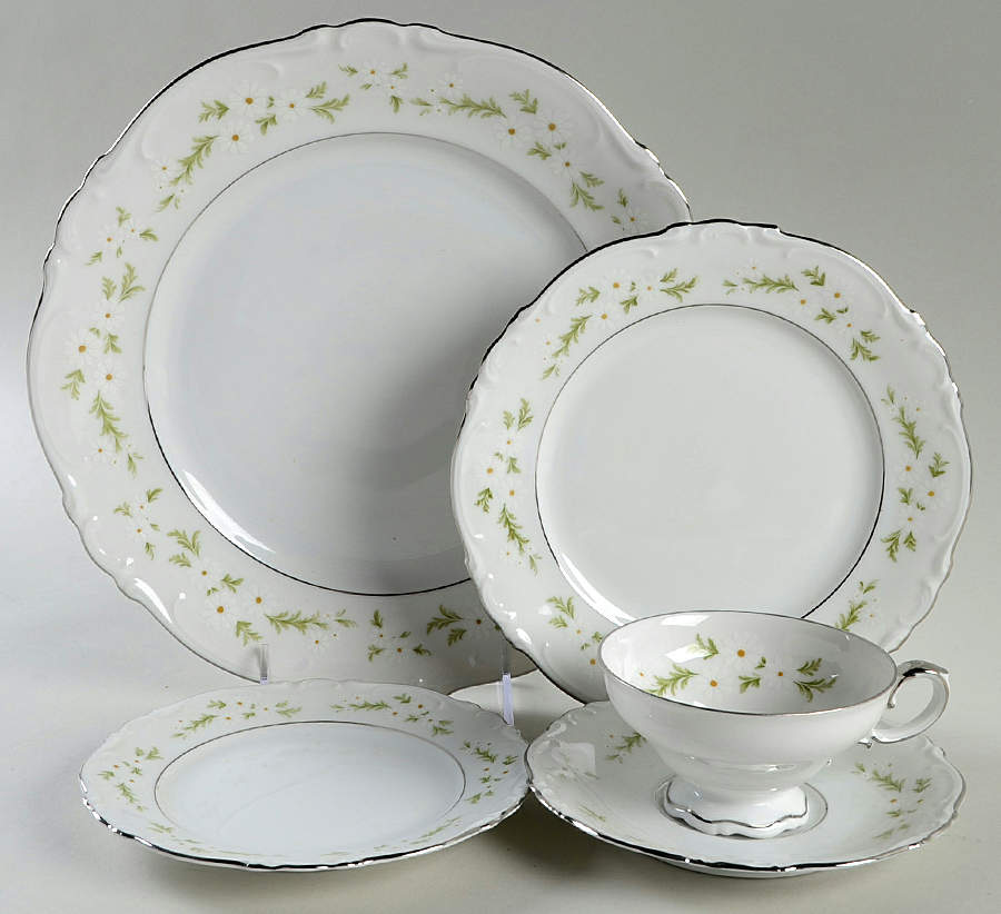 Bridal Wreath 5 Piece Place Setting by Crown Jewel-1