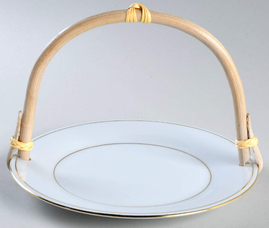 Classic Gold 5 3/8"-5 5/8" Bamboo Handled Serving Plate  HC by Crown Ming-1