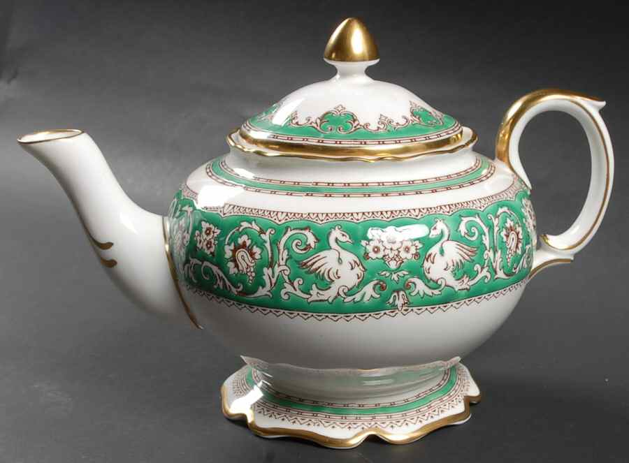 Ellesmere Green Teapot & Lid by Crown Staffordshire-1
