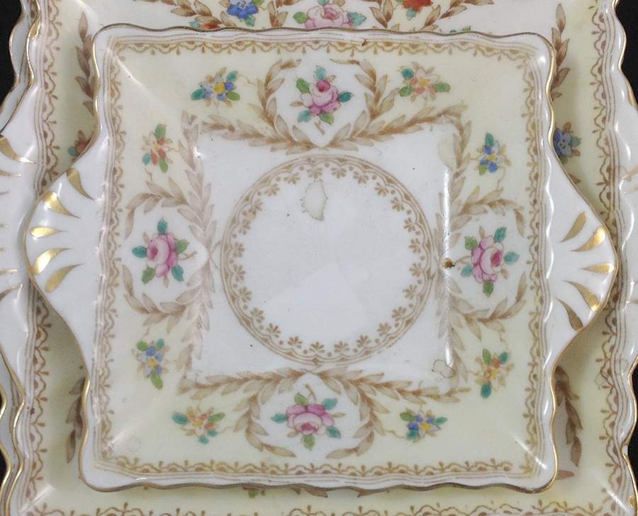 F15744 Small Bon Bon by Crown Staffordshire-1